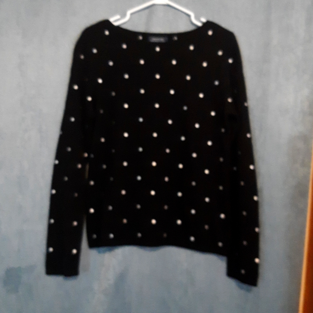 Knit sweater